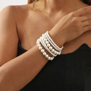 Flapper Girl Faux Pearl Braclets
